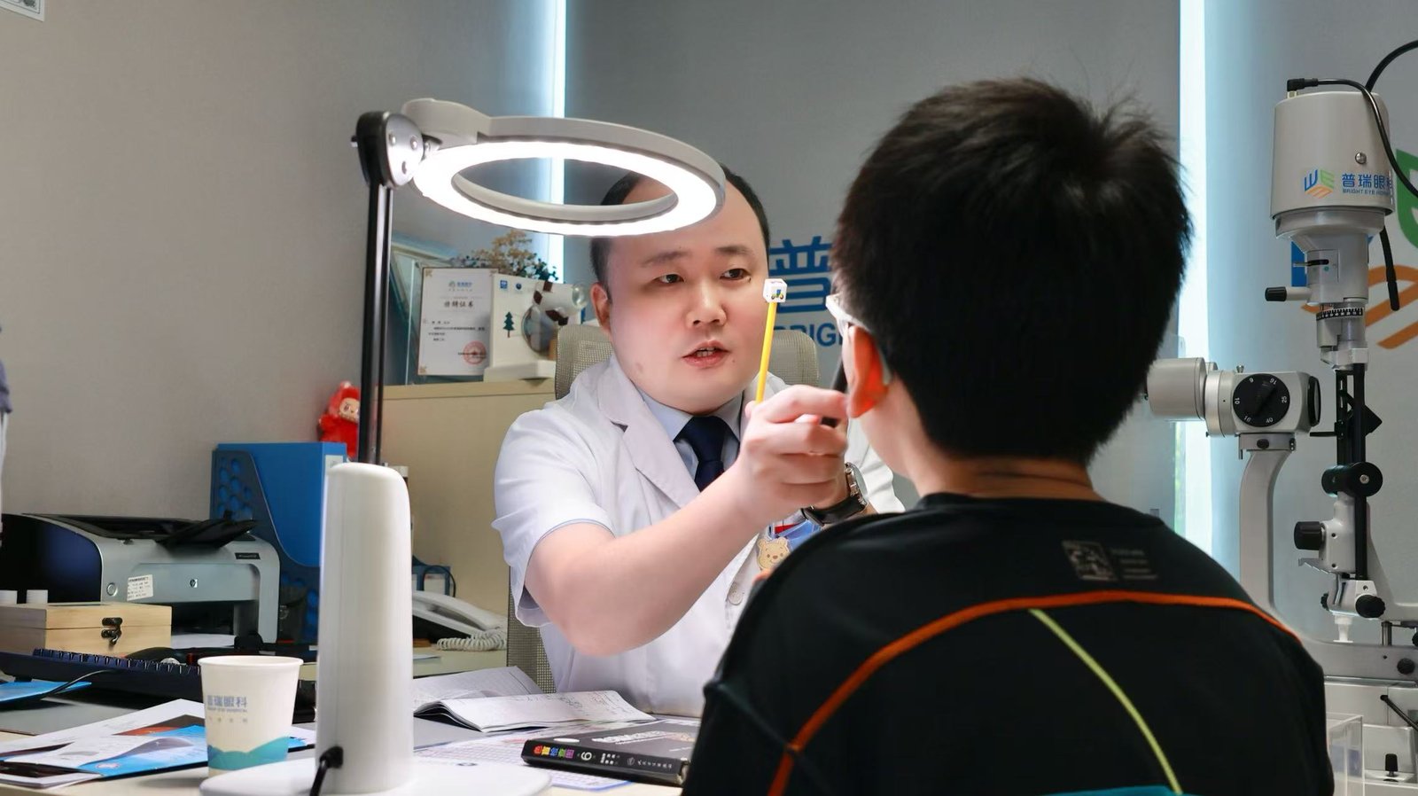 间歇性外斜视孩子近视更容易加深吗？听听胡盼主任怎么说